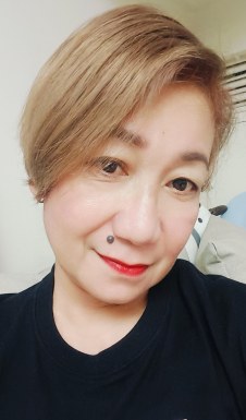 <span>Rosemarie, 58</span>&nbsp;<span style='width: 25px; height: 16px; float: right; background-image: url(/bitmaps/flags_small/PH.PNG)'>&nbsp;</span><br><span>Makati, Philippinen</span>&nbsp;<input type='button' class='joinbtn' style='float: right' value='JOIN NOW' />