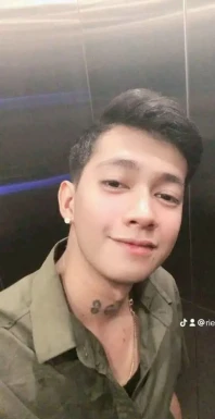 <span>Jtr Nc , 40</span>&nbsp;<span style='width: 25px; height: 16px; float: right; background-image: url(/bitmaps/flags_small/PH.PNG)'>&nbsp;</span><br><span>Angeles, Filippine</span>&nbsp;<input type='button' class='joinbtn' style='float: right' value='JOIN NOW' />