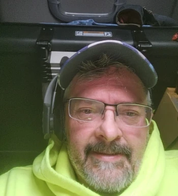 <span>Jacob, 50</span> <span style='width: 25px; height: 16px; float: right; background-image: url(/bitmaps/flags_small/US.PNG)'> </span><br><span>Ashburn, United States of America</span> <input type='button' class='joinbtn' style='float: right' value='JOIN NOW' />