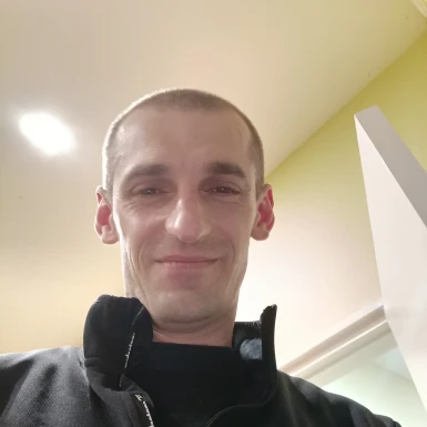 <span>Yaroslav, 38</span> <span style='width: 25px; height: 16px; float: right; background-image: url(/bitmaps/flags_small/UA.PNG)'> </span><br><span>Колочава, Ukraine</span> <input type='button' class='joinbtn' style='float: right' value='JOIN NOW' />