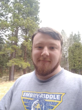 <span>Ian, 28</span>&nbsp;<span style='width: 25px; height: 16px; float: right; background-image: url(/bitmaps/flags_small/US.PNG)'>&nbsp;</span><br><span>Oklahoma, Stany Zjednoczone</span>&nbsp;<input type='button' class='joinbtn' style='float: right' value='JOIN NOW' />
