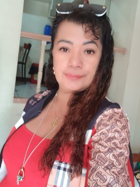 <span>Helen, 57</span>&nbsp;<span style='width: 25px; height: 16px; float: right; background-image: url(/bitmaps/flags_small/PH.PNG)'>&nbsp;</span><br><span>Camaligan, Filipinas</span>&nbsp;<input type='button' class='joinbtn' style='float: right' value='JOIN NOW' />