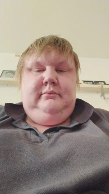 <span>Daniel, 41</span>&nbsp;<span style='width: 25px; height: 16px; float: right; background-image: url(/bitmaps/flags_small/DK.PNG)'>&nbsp;</span><br><span>Gørding, Dänemark</span>&nbsp;<input type='button' class='joinbtn' style='float: right' value='JOIN NOW' />